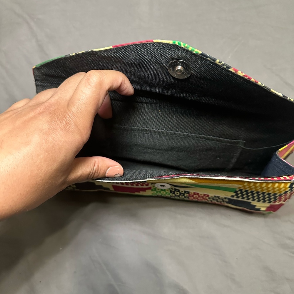 Multi Color Clutch - Picture 2 of 3